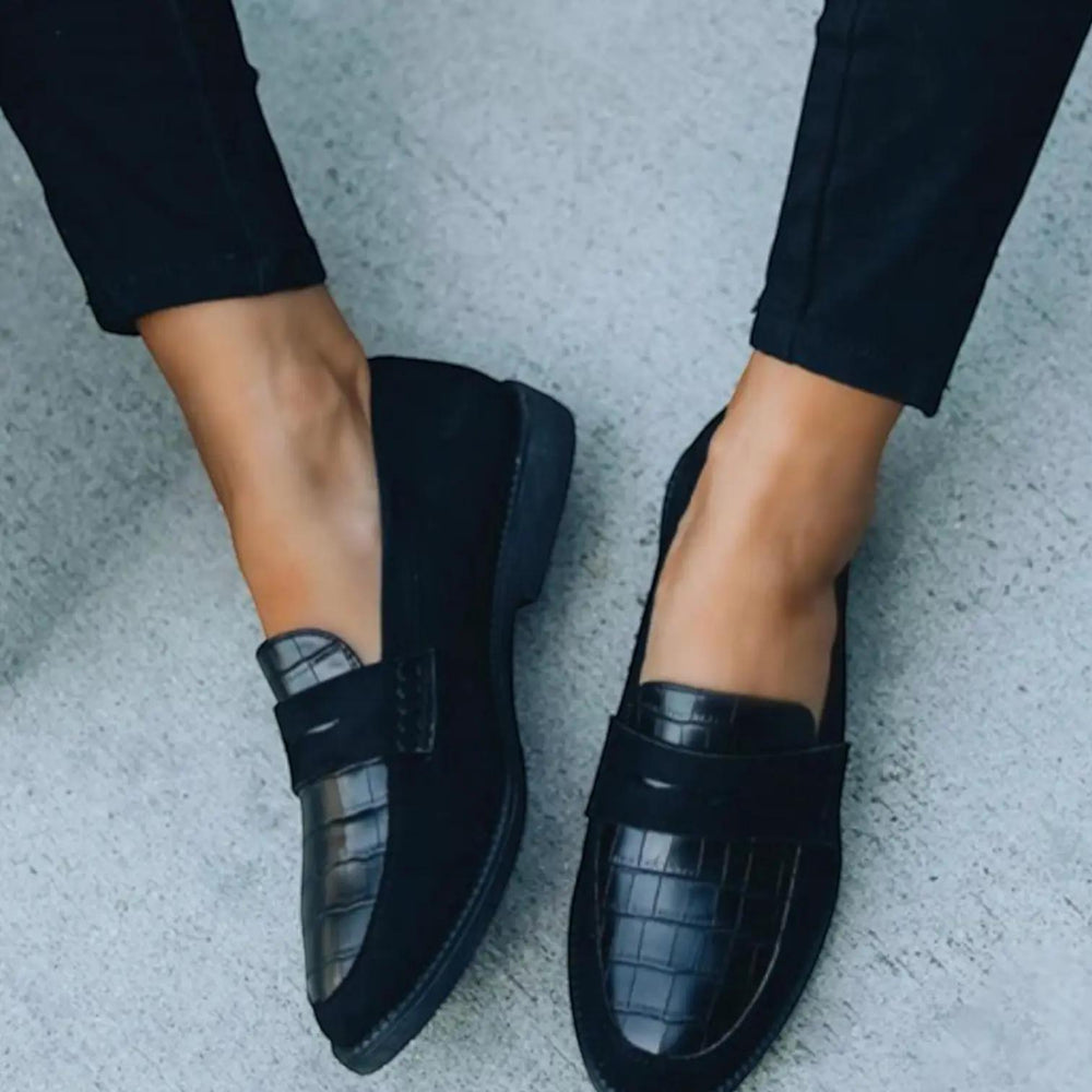 Crocodile Texture Loafers-Lunova Fashion