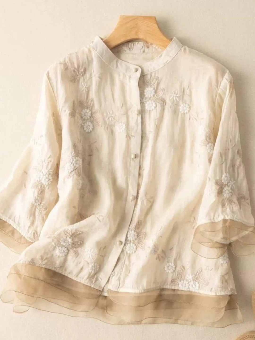 Woman wearing Beige Floral Blouse with relaxed | Lunova