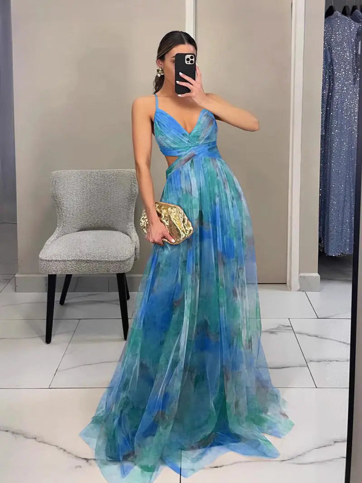 Woman wearing Green Floral Maxi Dress with flowing | Lunova