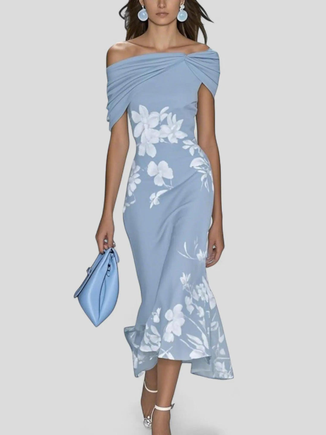 Woman wearing Blue Floral Midi Dress with relaxed | Lunova