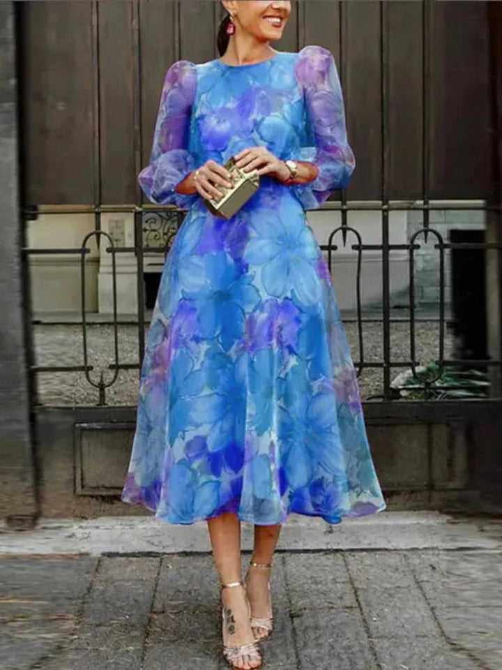 Woman wearing Blue Floral Midi Dress | Lunova