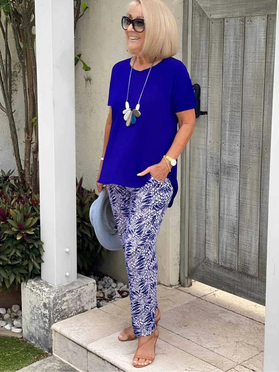 Woman wearing Floral Two-Piece Set — view 4 | Lunova