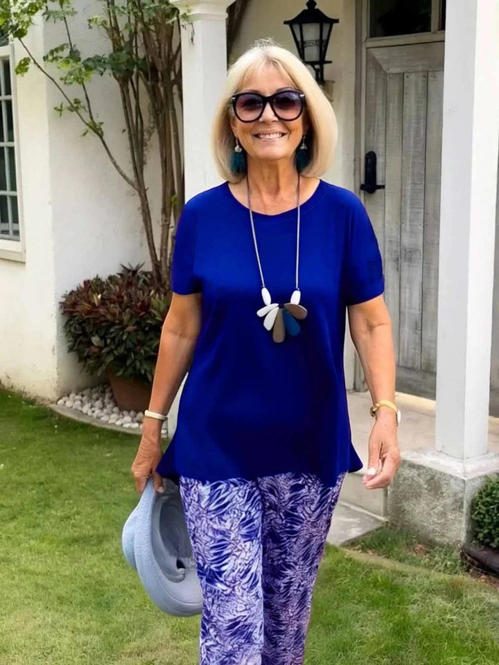 Woman wearing Floral Two-Piece Set — view 5 | Lunova