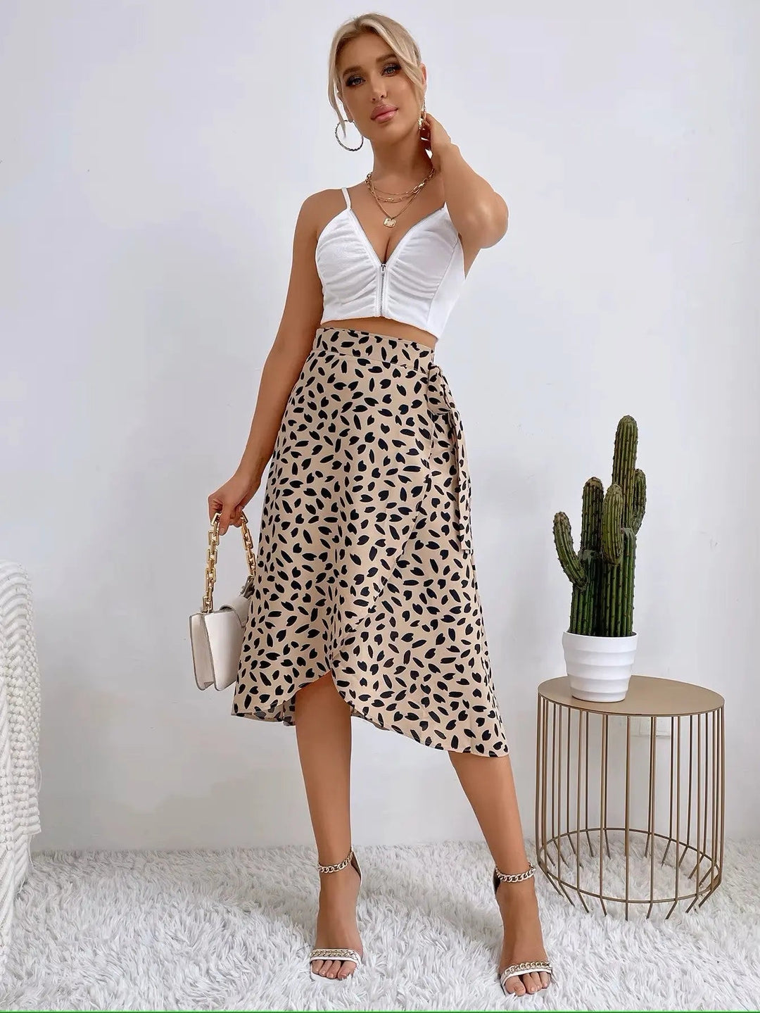 Woman wearing Midi Warp Skirt with high-waist — view 8 | Lunova