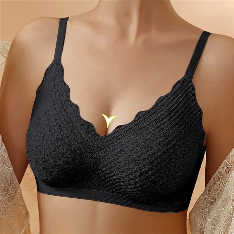 Woman wearing Black Seamless Comfort Bra with comfort | Lunova