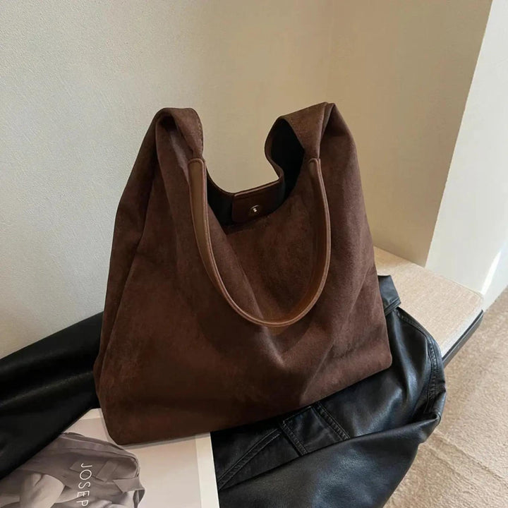Suede Shoulder Bag | Lunova